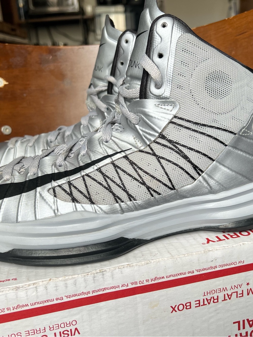Nike Lunar Hyperdunk 2012 Wolf Grey(Silver)Black 524934-002 Men's Size 11.5 EUC - Picture 3 of 13